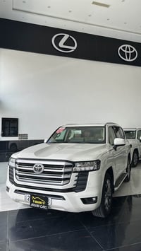 لاندكروزر GXR • ٢٠٢٤ • ٤٤٠٠٠ كم