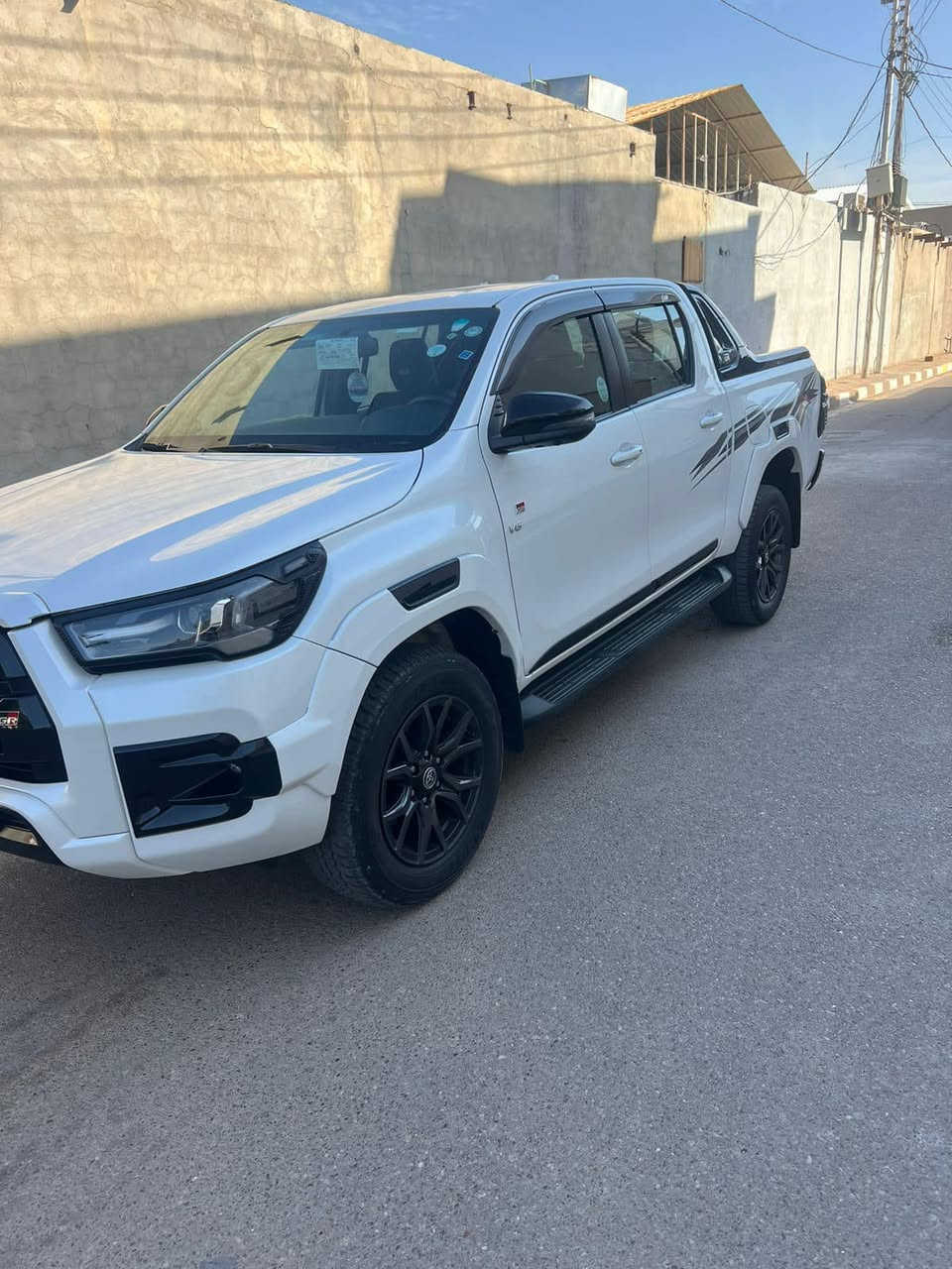 للبيع تيوتا GR موديل 23سعودي فول مواصفات سنتر لك وماطور رقم اربيل تحويل مباشر ماشيه 66الف السياره كفاله عامه مابيها لو ملاحظه 
مكان السياره الانبار الرمادي سعر 44.000$وبيها مجال 

‭0783 281 7280‬
