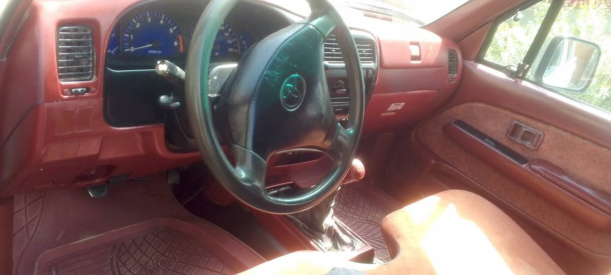 السلام عليكم بيكم تيوتا هيلوكس مكفوله من الصبغ كير مكينه خير من الله حداديه جديده تخم تاير كهربائيات شغله داخل احمر جام دكم باور ستيرن رقم بغداد انكليزي مالكه لكوت السعر 115وبيه مجال ترهم مراوس اتصل *********** *********** ابو حسين واسط الدجيل
