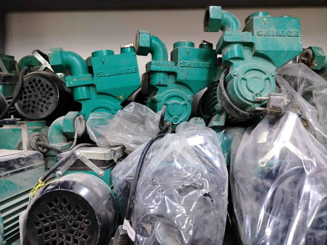 ماطورات شمجي نص حصان بلادي ممشتغل عدد 100ابيع شلع بغداد
***********
