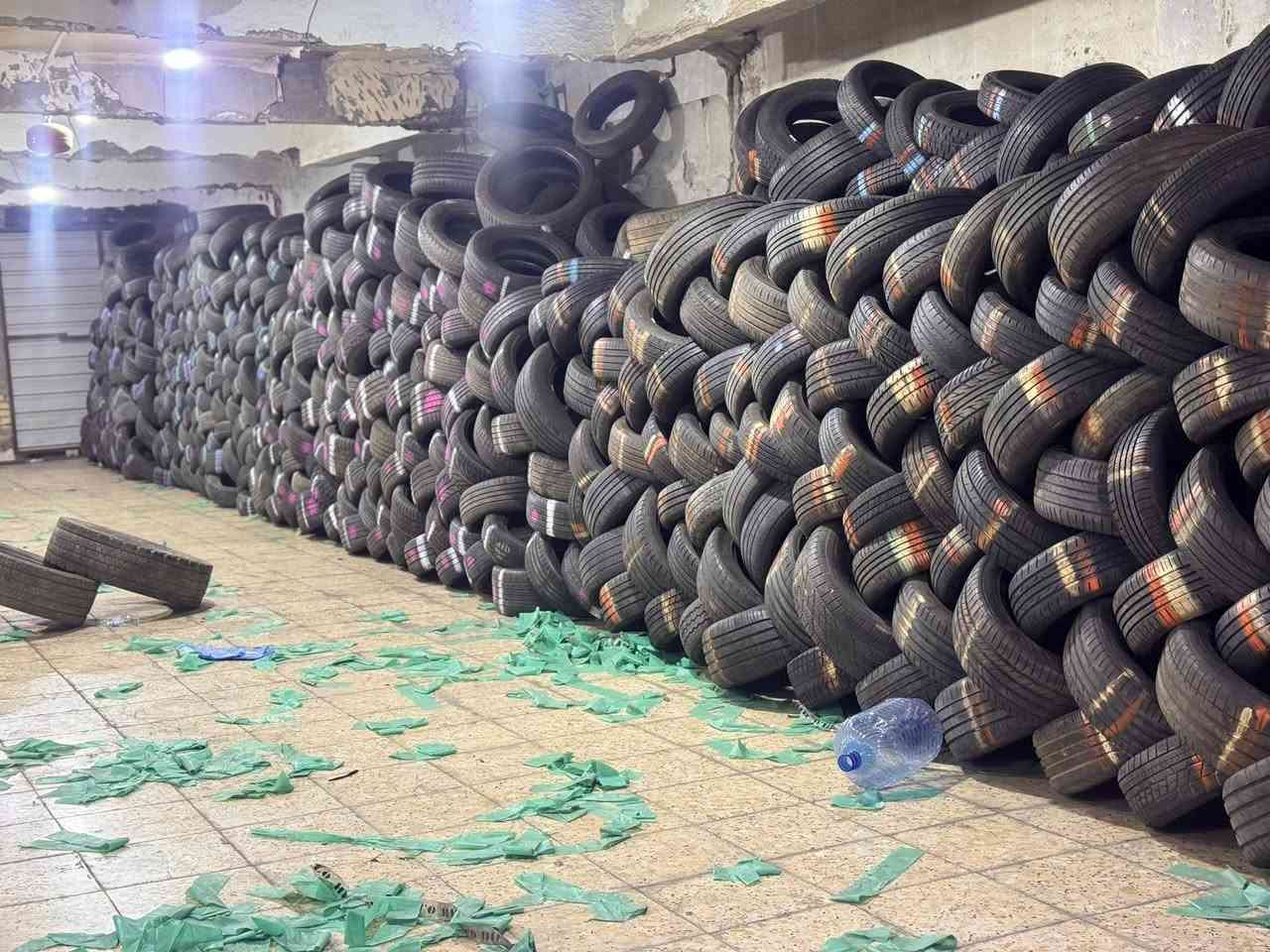 سلام عليكم لبيع اطارات باله الدرجه اوله جمله فقط فقط  جميع القيسات من 12 الئ 22 كل يباني انتاج حديث بل خدمه جميع المحفضات رقم هاتف ***********
