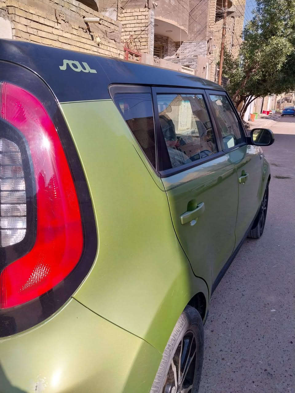 السلام عليكم كية صول موديل 14وارد امريكي حادث بس بنيد صبغ بدون اي دواخل شاصي لغد  كفالة السياره بغداد الدولي الجديد بسمي مكان السياره بغداد حي اور السعر 98وبيهة مجال قليل والاستفسار ***********
