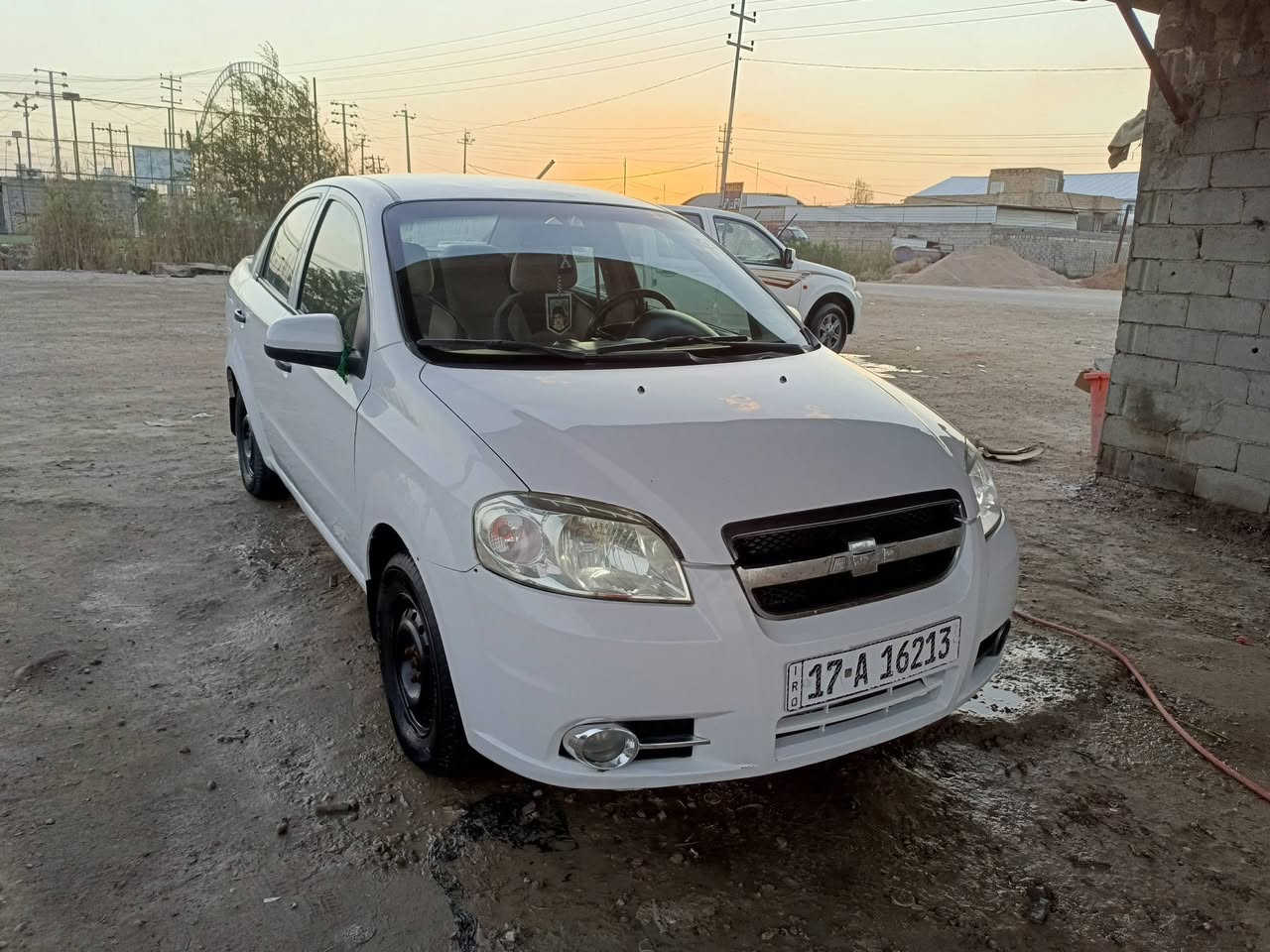 للبيع افيو موديل 2013  محرك 1600جديد رقم مثنى تحويل  مباشر راعيه يريد مداور كير عادي سياره بيهه بابين صبغ جهت سائق باقي كفاله السعر 65 وبيه مجال  العنوان الديوانية الحمزه الشرقي ‏‪***********‬‏
