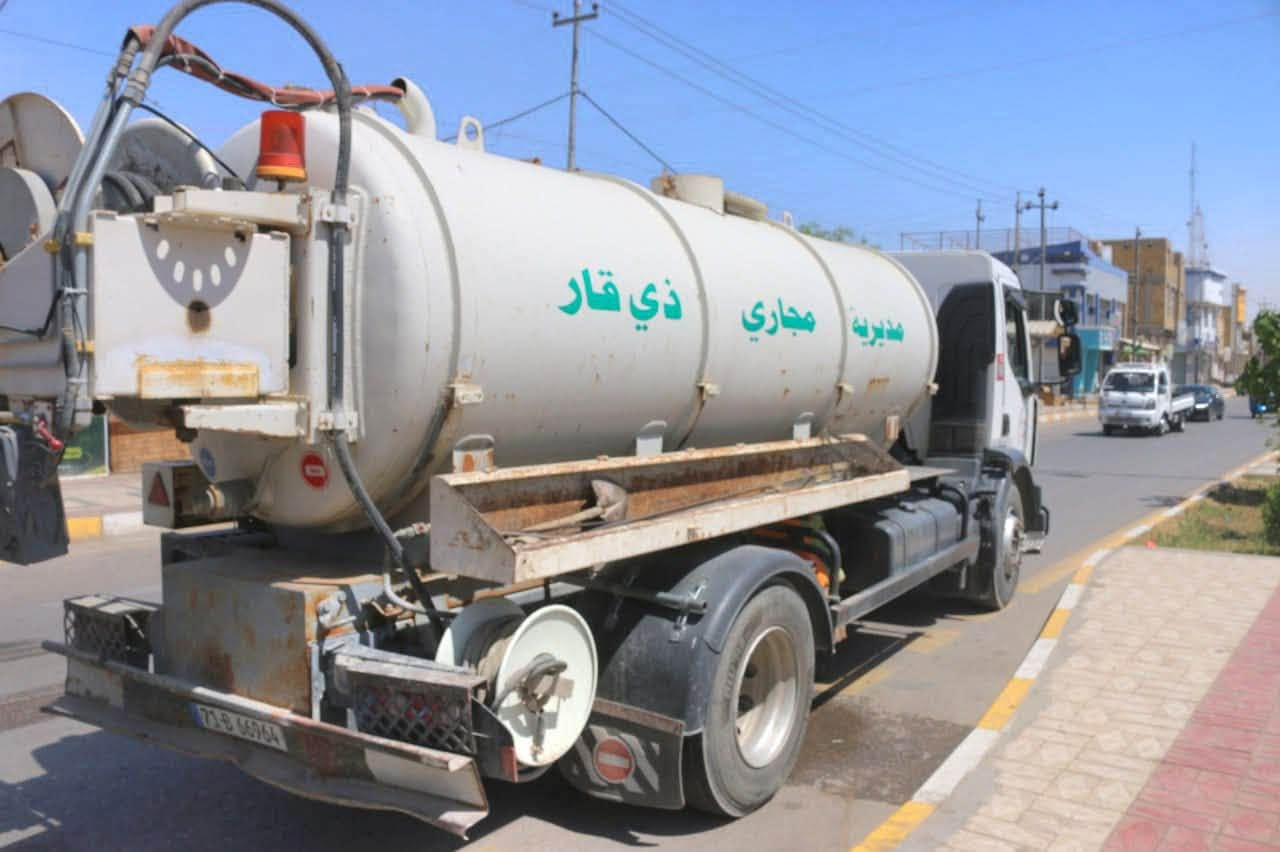 تواصل كوادر الصيانة التابعة لمديرية مجاري ذي قار بمزاولة اعمالها اليومية ..

حيث أجرت كوادر الصيانة الموزعة بمحافظة ذي قار التابعة لمديرية مجاري ذي قار ، وبناءً على توجيهات محافظ ذي قار وبأشراف مباشر من قبل رئيس مهندسين آقدم اول "حيدر كريم الاسدي / مدير مجاري محافظة ذي قار .

أعمالها اليومية بفتح وتنظيف الخطوط الناقلة الرئيسية لمجاري الصرف الصحي وتنظيف مشبكات الأمطار الجانبية للأمطار ، بالإضافة استقبال الشكاوى عبر الهاتف الخاص بالمديرية من قبل المواطنين في حال وجود إي انسداد في مناطق سكناهم .

مؤكدا "الأسدي استمرار كوادرنا بمزاولة اعمالها اليومية وبتواجد مهندسي الإشراف ، لتلبية متطلبات المواطنين الخدمية على مدار 24 ساعة يوميًا ..

▪️شعبة الإعلام والاتصال الحكومي / رقم الشكاوى ⬅️ *********** ..
