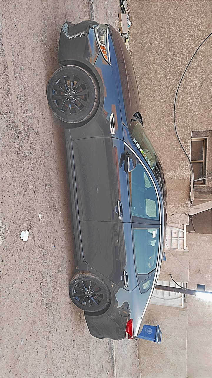 اوبتما 2017  وارد امريكي بدون ايرباك بيهه قطعتين صبغ ماشيه ١112 ميل كامله بدون نقص السيارة رقم ادهوك بسمي رقم وسنويه  السعر ١١٨ وبيهه مجال مكاني بغداد ***********
