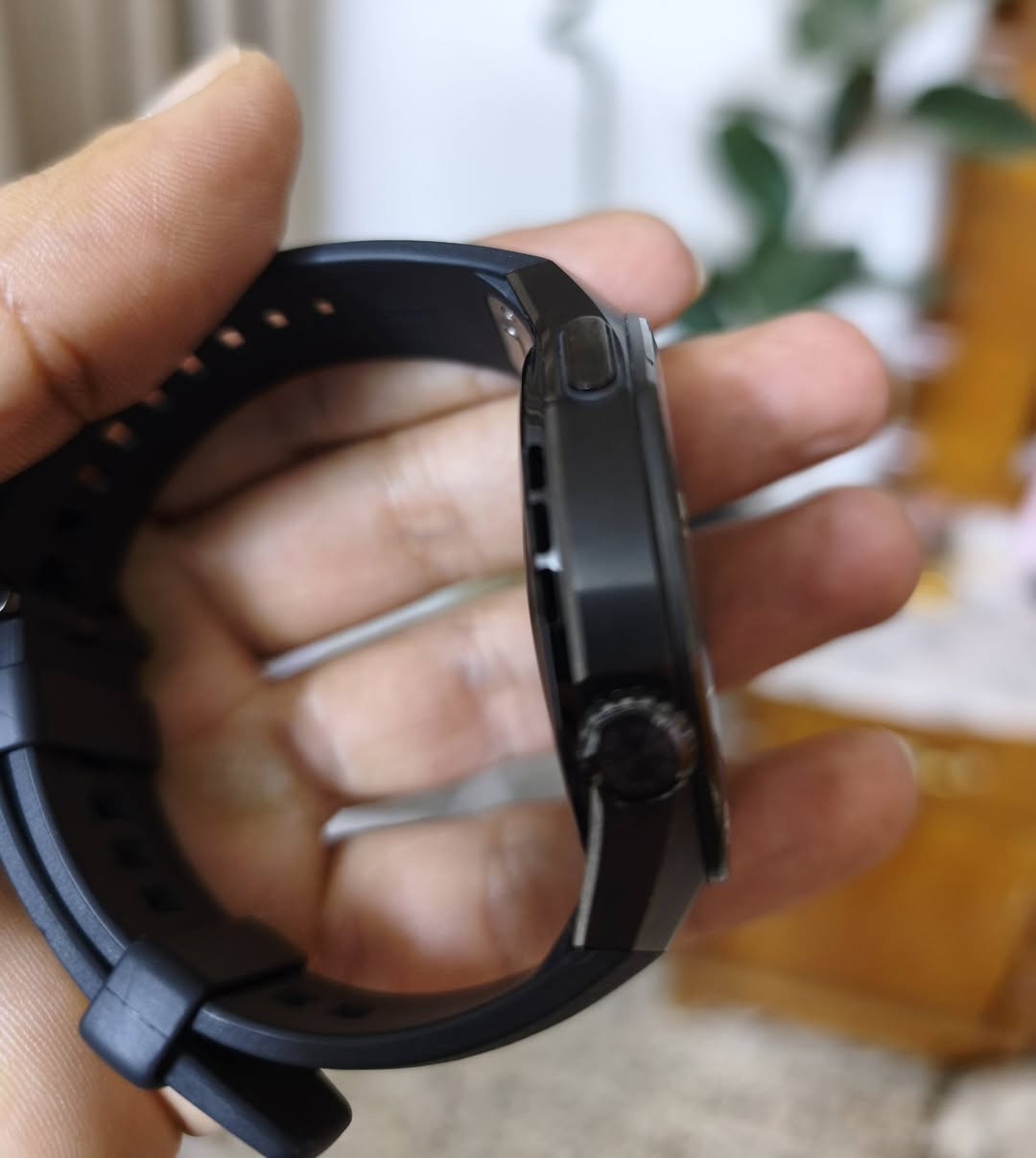 السلام عليكم 
للبيع للبيع 
ساعه هواوي GT 5 pro 
السعر 225 الف قابل للتفاوض 
غراضها كامله لون اسود 
مكاني بغداد 
اتواجد في شارع فلسطين أو حى اور 
للتواصل فقط على الواتساب 
***********
