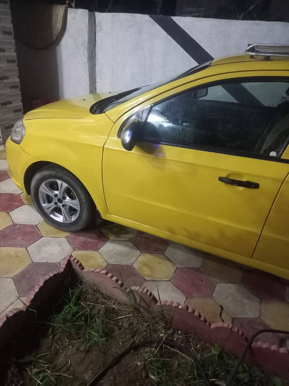 سلام عليكم افيو البيع موديل 2007 السعر 40 العنوان خان النص  اتصال
***********
