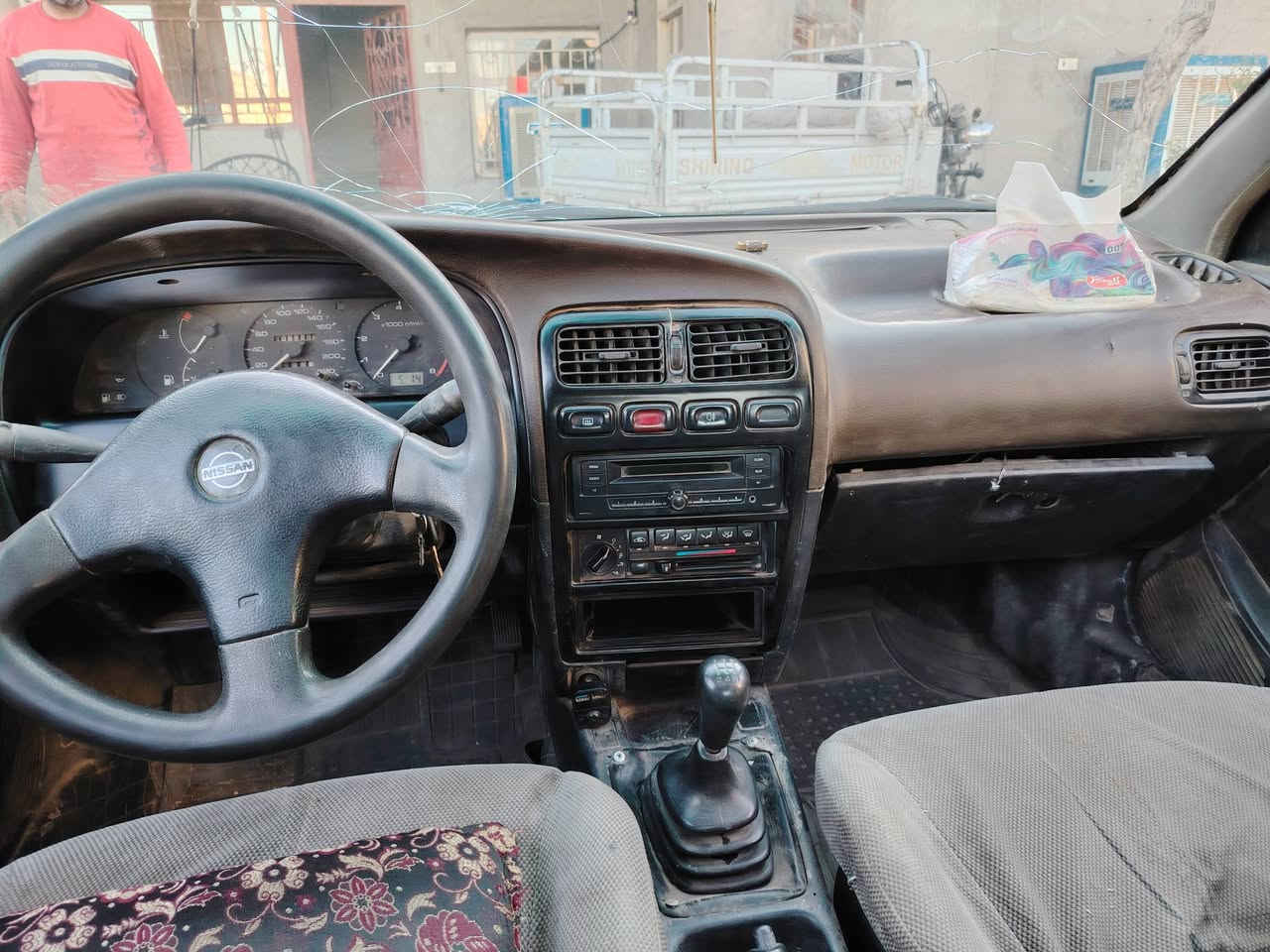 السلام عليكم 
برايمرا للبيع موديل 1992 محرك 16 كير محرك شرط لاصرف ولا بخار تايرات جدد صدر نص عمر كهربائيات كلهه شغاله 
السعر 17 وبيهه مجال
مكاني الزاب  هــ/***********
