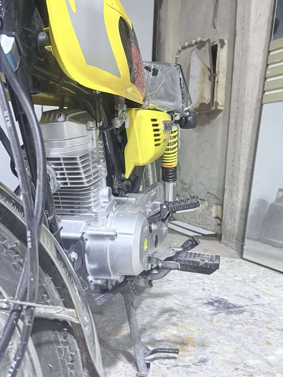 سكنر سكنر بيع موديل ٢٧ 
عليه رقم فحص مؤقت انسه واحد يلزمك اول تبديله دهن صارله اسبوع من نزلت عنوان كوت شهداء 
***********
سعره ٧٥٠ نهايته ٧٠٠ قفله
