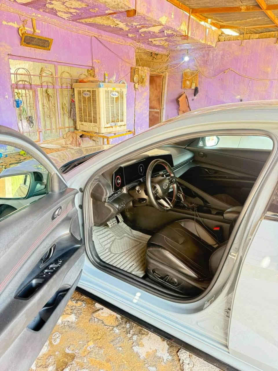 سلام وعليكم انترا Nسياره فول مواصفات فتحه سياره تخم تاير جديد سياره صدره جديد سياره روعه من الجمال 160ورقه  سياره وارد أمريكي حادثه بنيد وجاملغ الرقم ***********مكان السياره بابل حله
