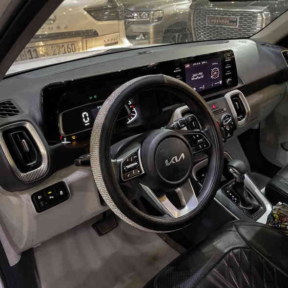 كيا سونت
موديل ٢٠٢٣ خليجيه
صبخ باب خلفي ايمن
ماشيه ٢٧
رقم دولي باسمي
السعر 152$
***********
