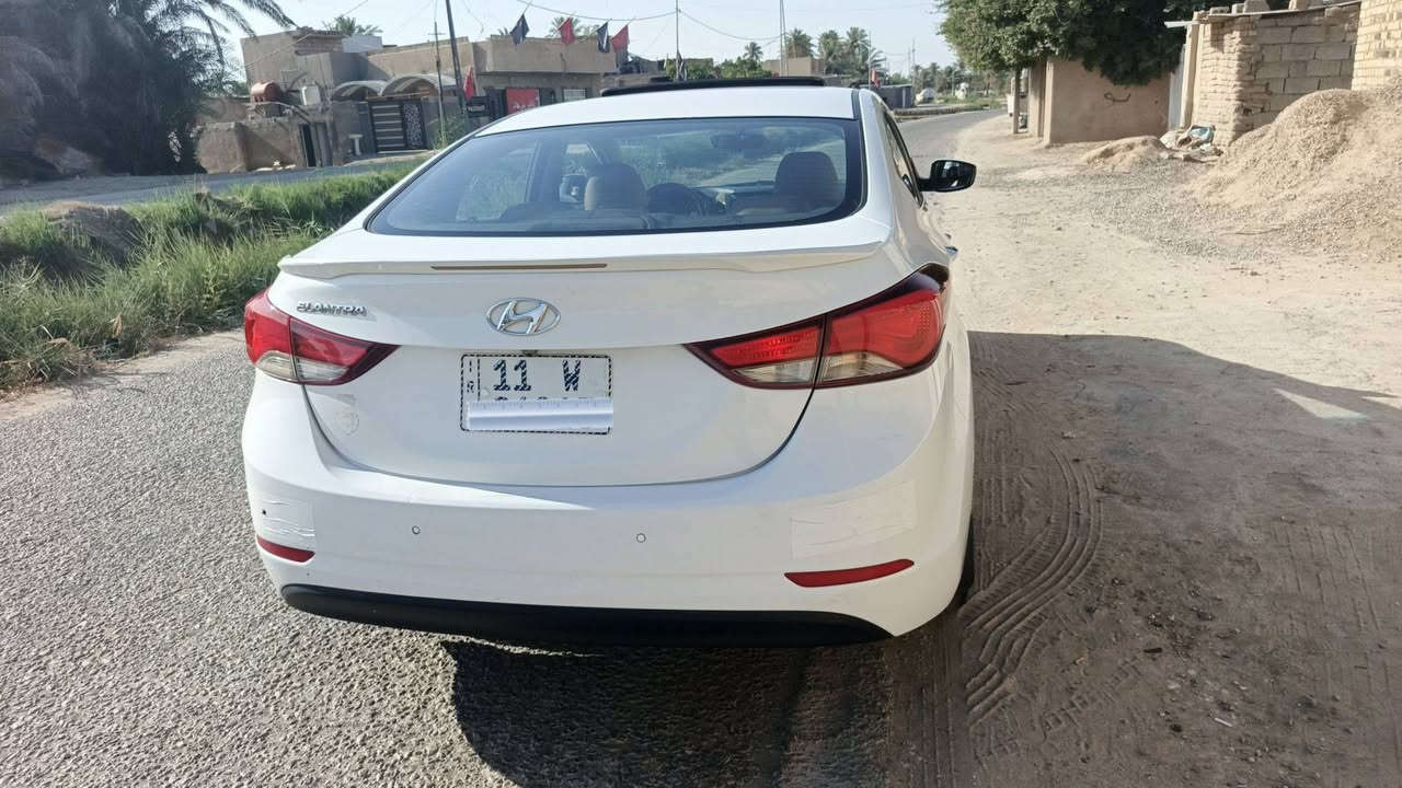 السلام عليكم سياره النترا 2016 خليجي كفاله عامه رقم بغداد انكليزي
مواصفات

مكينه, 1800

فتحه سقف 

مري شفط +إشاير 

يدات نيكل

تحكم استيرن جهتين 

لند نهاري

حساس خلفي 

شاشه كبير 

غرفه صاج 

كيشينات جلد ... 

((سياره خيرر من الله جديده احلا من الصور بهواي)) 

   ..... غير متواجد ع فيس... 

رقم//***********      المكان كربلاء طويريج
