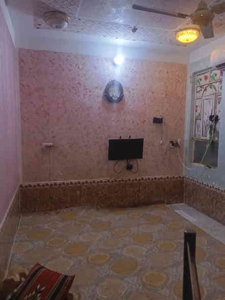 بيت لبيع مساحه 200 متر صب كونكريت حي الفداء فرع الصيدلية بدور سعر 185 ويرهم عل مباره  استفسار ***********
