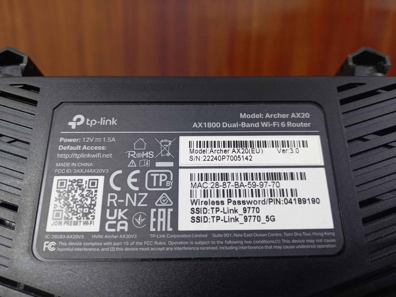 راوتر مستعمل
TP-LINK AX1800 WiFi 6 Dual Band
Archer AX20
مع المحولة الاصلية
شغال على الفحص
السعر ٣٥ الف عمارة, ميسان


**إذا كنت صاحب هذا الإعلان وتريد حذفه لأي سبب، رجاءا أرسل رسالة إلى الدعم الفني**