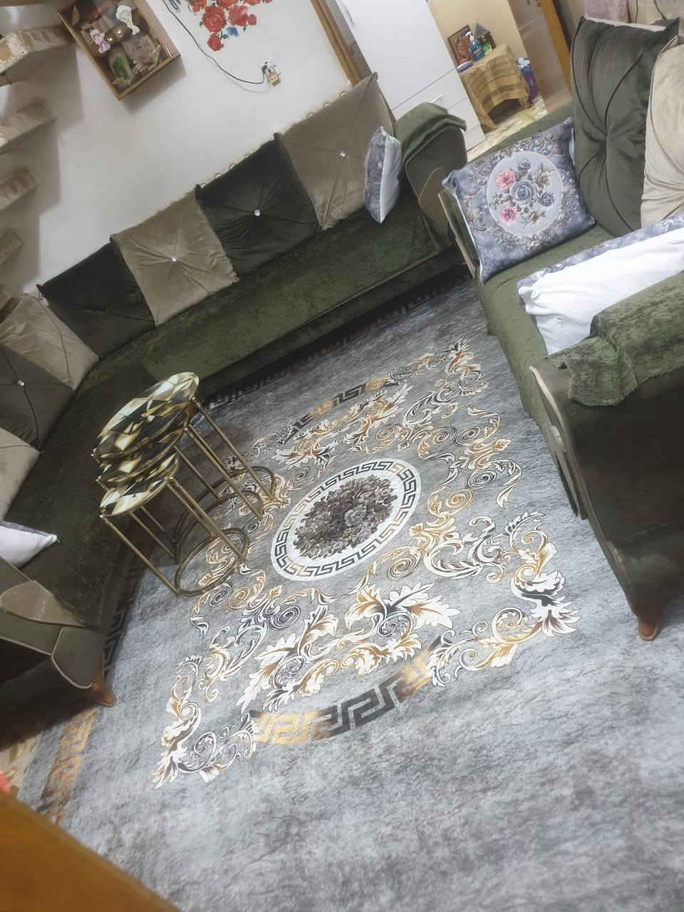 تخم للبيع السعر ٢٥٠ .***********
