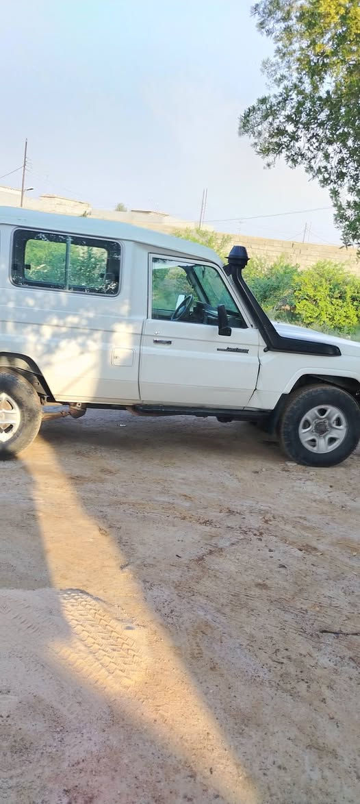 للبيع لاندكروزر حوثيه شاص 2009 بغداد خصوصي مشروع وطني للبيع بسعر مناسب مكان بصره وراعيه أيضا بصره سياره بلاد كفاله كاز فور ويل كله كله شغال للاتصال *********** البصرة, العراق
