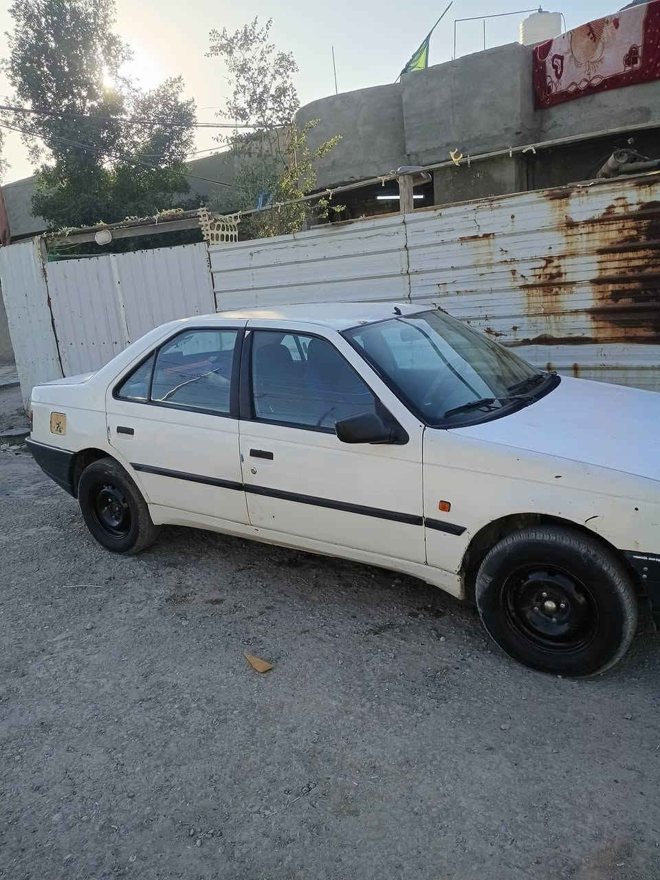 السلام عليكم ورحمة الله وبركاتة
سيارة بيجو روا للبيع موديل 2009 رقم بابل انكليزي سنوية 2031 تحويل مباشر  للبيع المستعجل  السعر 30 وبيهة مجال تبريد شغال مكينة كير اكسل كفالة  السيارة موجودة في بغداد 
الا تصال. ***********
