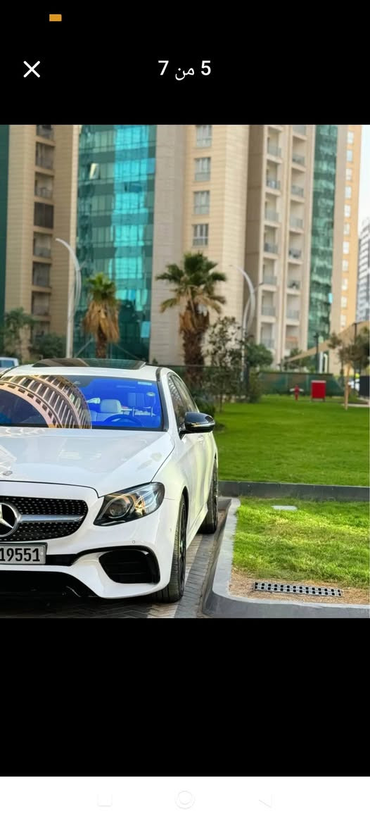 سلام عليكم  .
مارسيدس 2017  E300 كلاس  

محرك 4 سلندر تيربو مساج بالكشانه عطر مايباخ سياره دفع مو سحب (اكسل) بدون صبغ شويه يم الرقم فقط سونار مرفق  سياره جاهزه مراوس بتاهو من موديل 2015 لحد 2020 

***********

***********
