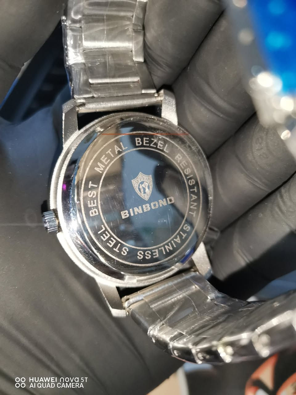 #ساعة يد رجالية ذات تصميم إبداعي من ماركة "بينبوند" (BINBOND) 
* تتميز بحركة مغناطيسية مبتكرة تعتمد على كرات معدنية بدلاً من العقارب التقليدية. 
* تصميم تيتانيوم مقاومة للماء. 
#بسعر 35 الف


**إذا كنت صاحب هذا الإعلان وتريد حذفه لأي سبب، رجاءا أرسل رسالة إلى الدعم الفني**