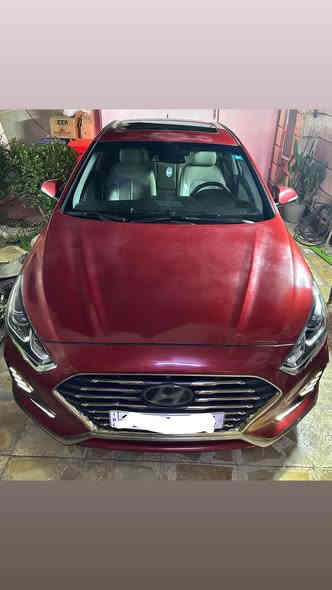 للبيع هونداي سوناتا 2018 ١/١ لمتد 
ماشية 69,000ml
وارد امريكي كلين اللون احمر 
حادث بالعراق بحافة الصندوق + جراد خفيف على القمارة 
رقم بغداد الجديد
حجم الحرك 2400 gdi 
المواصفات: 
نظام قيادة Eco+normal+sport
فتحة سقف بانوراما ٣ طگات
داخل جلد بيجي 
نظام ترحيب عند الاقتراب
بصمة+بصمة الابواب+بصمة صندوق
ويل كب 17 
شاشة لمس كار بلي ايفون+ اندرويد
شحن موبايل وايرليس
بلوتوث + ٢مخارج USB+٢ مخارج ١٢فولت
هاند بريك كهرباء 
نظام اوتو هولد + نظام توقف ( بريك )ذكي  
رادارات جانبية + كاميرا خلفية
نقطة عمياء بالمري
سماعات انفنتي دمام امامي خلفي 
بردات في الجامات الخلفية
قطعتين تبريد بيانو شاشة 
تدفئة تبريد كشنات الامامية 
تحكم كهربائي بالكشنات الامامية
تدفئة بالستيرن 
گير اوتو +عادي 
مثبت سرعة 
لايت عالي زينون دوار 
صندوق ذكي عند الاقتراب يفتح
حساس ضغط هواء الأطارات
شاشة تنبيه الاعطال
مانع الانزلاق ABS
تحكم بدرجات الاضاءة الداخليه
السعر 140 بيه مجال 
*********** Colombo
