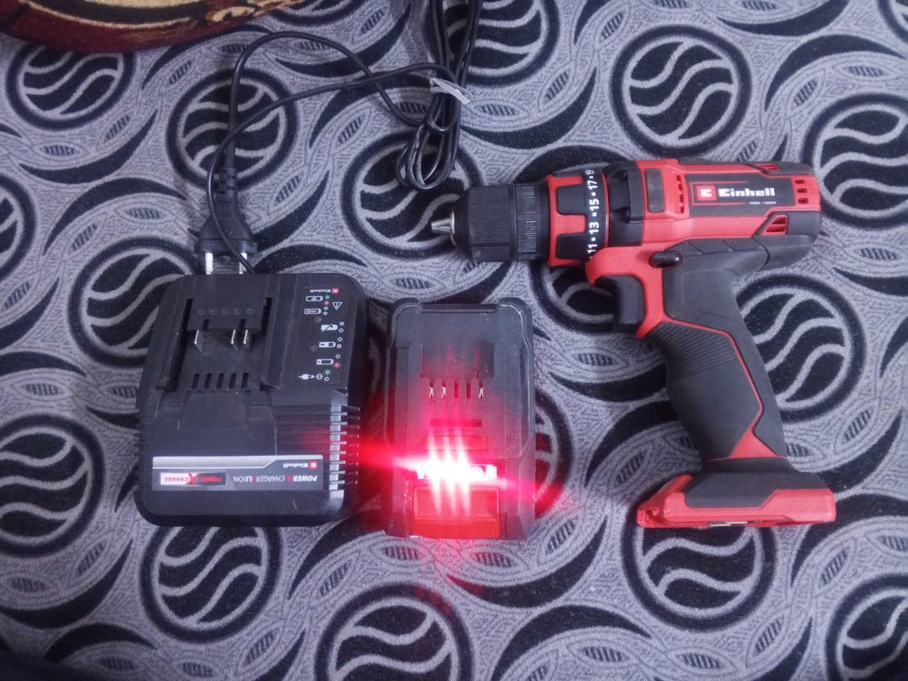 يتوفر ادريل انهل الألماني الاصلي  للبيع
اعلى سعر البيع
ملاحظه اذا عندك بطاريه اوزتو تشتغل عليه بدون اي مشكله


**إذا كنت صاحب هذا الإعلان وتريد حذفه لأي سبب، رجاءا أرسل رسالة إلى الدعم الفني**