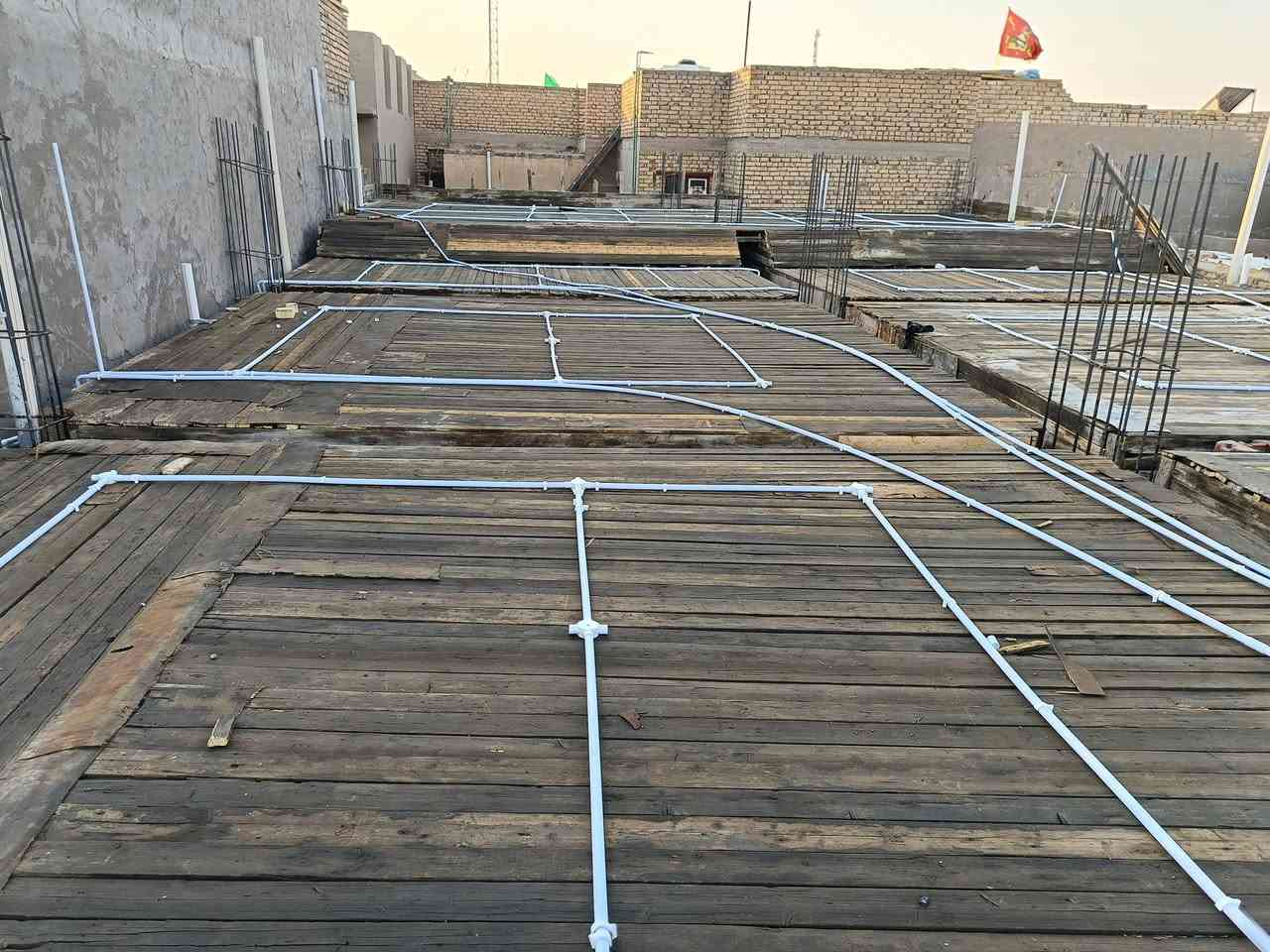"على بركة الله نكمل أعمالنا الكهربائية، الجودة والإتقان هدفنا، ورضا الزبون أولويتنا. حياكم الله."
اليوم تم نصب شبكة كهرباء إلى بناية في منطقة الشهداء الكوت من مد أنابيب السيالت  والستلايت والخطوط الحرارية والانترنت وخطوط الكاميرات
بادارة علي جبار
للتواصل
***********
