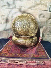 كاشبوه سدرية • نحاس أصفر • نقش ريبوسيه