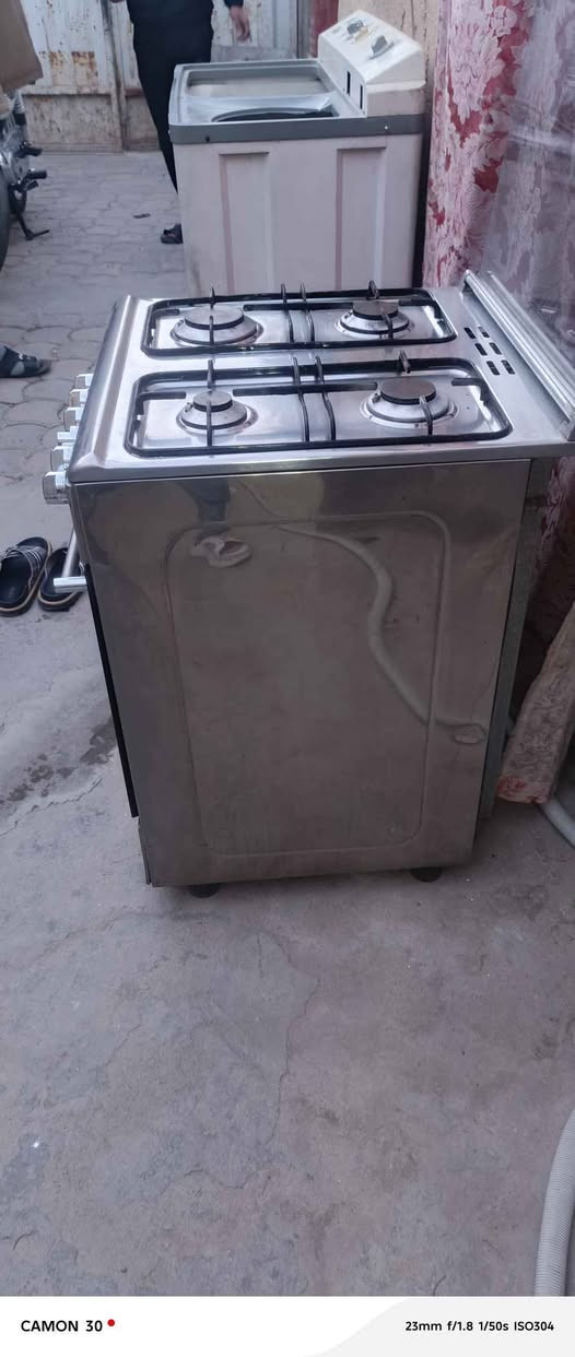 السلام عليكم طباخ فريش مصري اربع مشاعل نارة زركة شرط الفحص نضيف كلش حتة جداحتة تشتغل مابي اي نقص السعر 85 وبي مجال للشراي العنوان كربلاء حي المهندسين مال حي العسكري قرب كهربائيات النبراس *********** كربلاء, العراق
