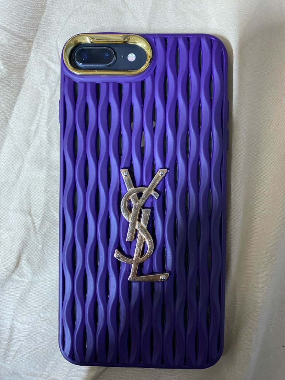 ايفون 8 بلاس نموذج m ذاكرة 256 