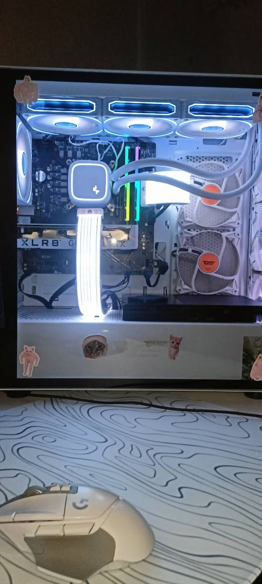 للبيع تجميعة PC قوية ونظيفة (كيس فقط)

المواصفات:

 i5 12400F

 RTX 4060 PNY White Edition

 32GB DDR4

 MSI B760 PRO-Mp

 SSD 128GB + SSD 500GB+500hdd

 PSU 650W

 كيس DarkFlash DK431 مع مراوح

 مبرد مائي Deepcool LE720 WH (360mm أبيض)

 الجهاز نظيف وتهويته ممتازة و الحرارة قليلة، الكراتين كلها موجودة 

 السعر: 1,350,000 دينار – وبي مجال 

---
و تجي للبيت تشوفة بنفسك و تفصحها يلة تاخذها و اكرر كاملة وية الكراتين حتى الكاروتنه مال هاردات موجودة والسعر بي مجال و تدلل
الرقم ***********

الشاشة مواصفاتها 

165hz 
1080p IPS 
24 inch
السعر 150
