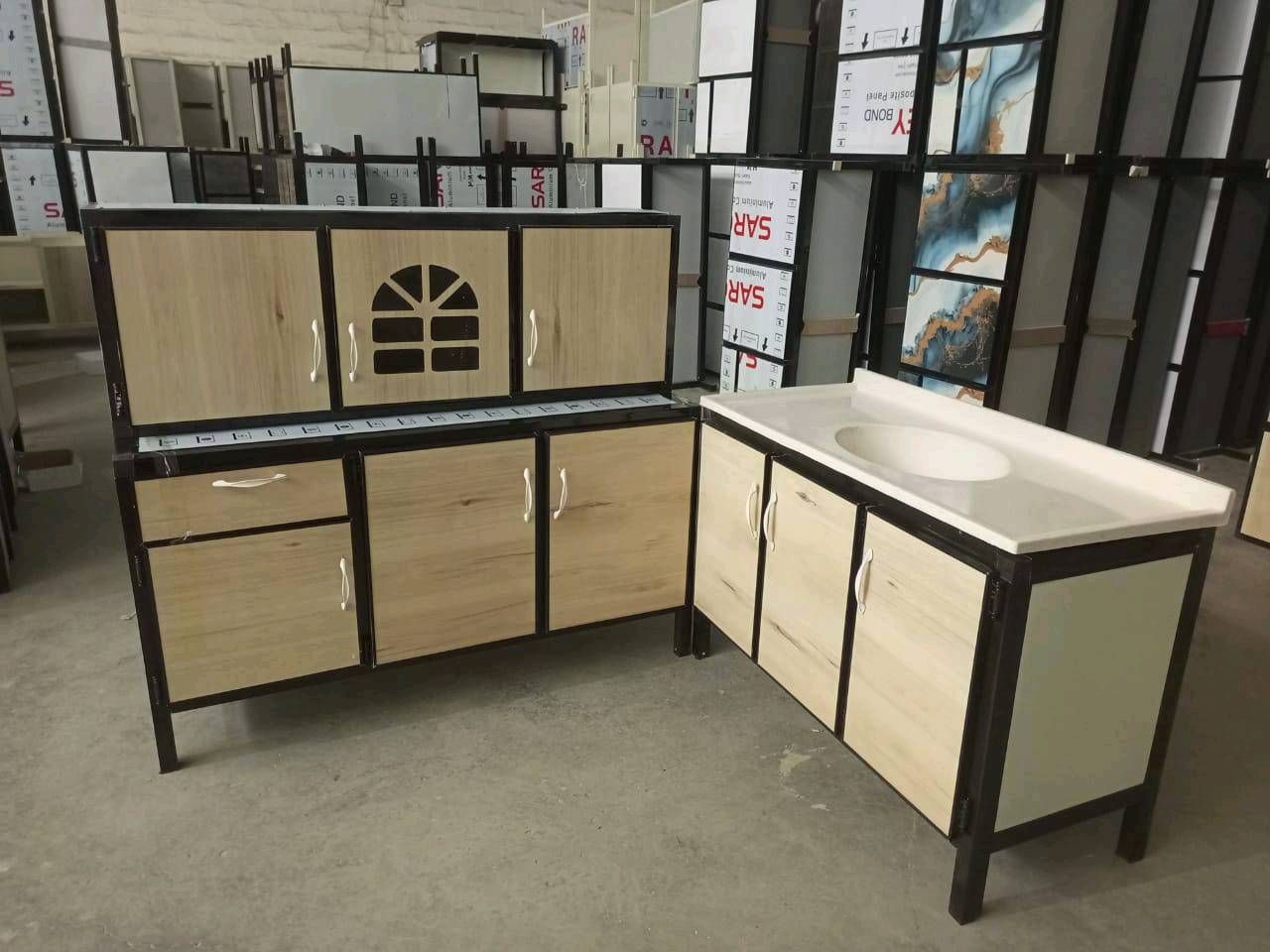 كاونتر مترونص  ارضي.وملحق مترونص  

وسنك متر و 20 سم . 

السعر  225
توصيل لجميع المحافظات العراق 

الاحجز والاستفسار راسلو الصفحه