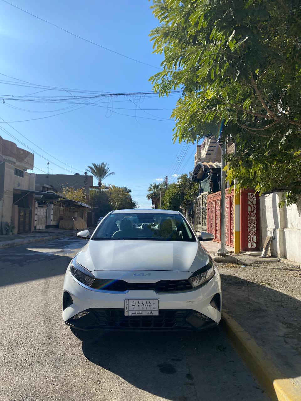 سلام عليكم 
للبيع كيا سيراتو موديل 2024 رقم بغداد ماشيه  43 سلايت محرك 2000
بيها طخه بسيطه مثل ماموضحه بالصوره السعر 185 وبيها مجال 
للأستفسار على الرقم ***********
