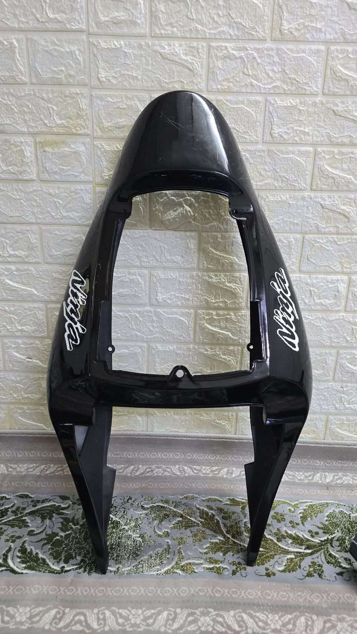 (بسم الله) كفرات Kawasaki ZX9R حديدات مال باله بس مامشدوده على اي دراجه بيهن خدوش بسيطه بسبب النقل يروحن بالبولبش عادي✨
قطعه قطعه كامله بدون اي نقص مثل الي بالفيديو👌
على اول تم 60الف وبالعافيه
رجاء الي يححز عالخاص💙


**إذا كنت صاحب هذا الإعلان وتريد حذفه لأي سبب، رجاءا أرسل رسالة إلى الدعم الفني**