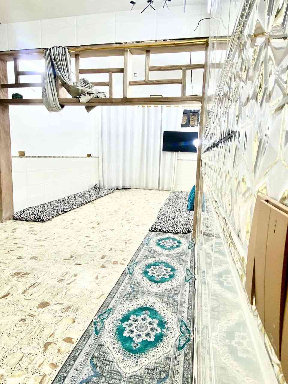 السلام عليكم
العنوان الرئاسة شارع ٢٠ قرب شارع السادة مقابل المدرسة الأهلية الجديدة 
صار شهر من كمل البيت للتواصل 
***********
