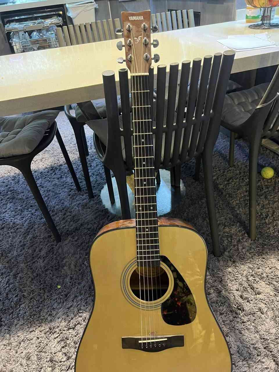 كيتار اكوستك ياماها C600 جديد السعر 200 الف حي الجهاد  ***********
