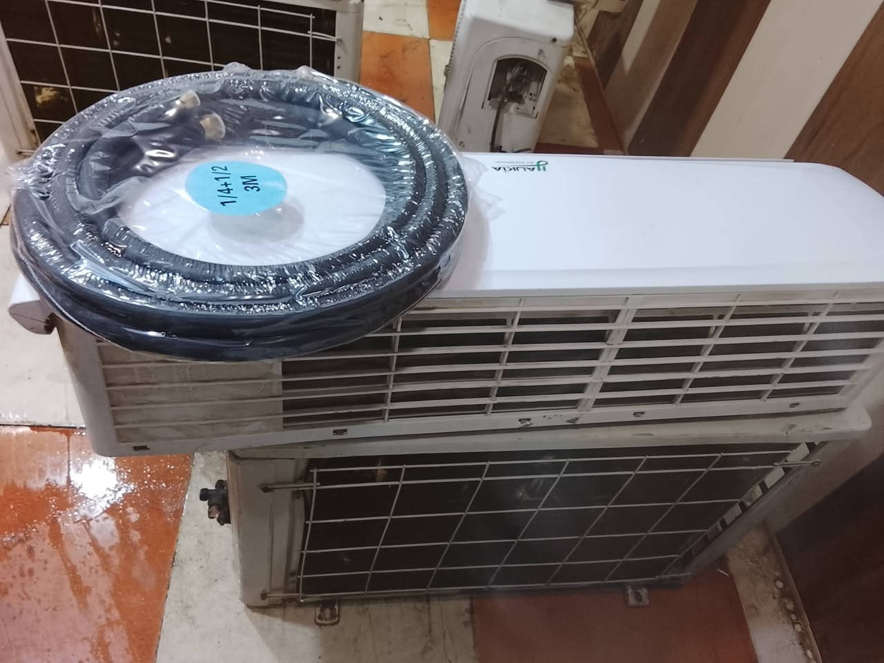 سبلتين طن ونص شرط الفحص وتبريد نوع اوكيا سعرهن 650 اتصل ***********
