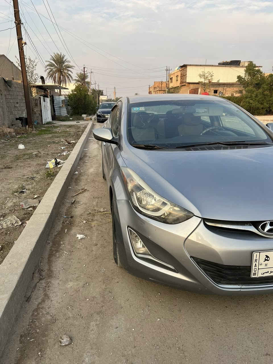 السلام عليكم النترا أمريكي 2016  حادثها خلفي  خفيف فقط دعامية 
مابيها اي صبغ ماشية ١١٧ الف ميل  السعر ١١٤ ورقة ***********
