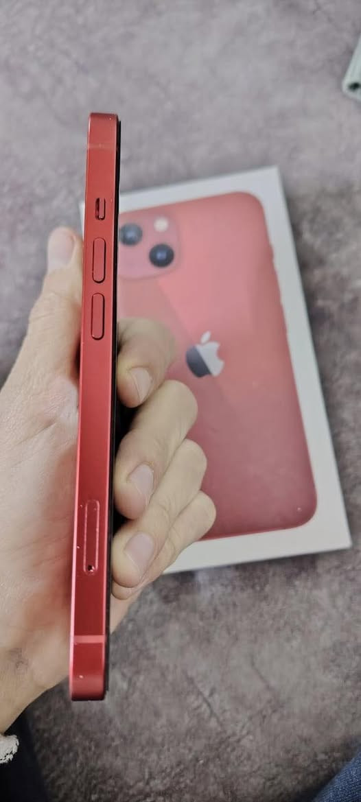 السلام عليكم ايفون 13 عادي شرق اوسط لون احمر ذاكره 128 بطارية 83 انسى الصرف جهاز نضافة فول مداخل صيانة ابد ملحقاتة كارتونة أصلية انطيك ضمان شكد متريد 
ابيع فقط بدون مراوس السعر 475 وبي مجال بسيط مكاني بغداد العامرية ***********
