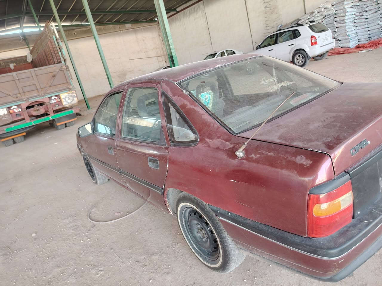 سياره فكتره رقم قادسيه للبيع 26 وبيها مجال  المكان نجف
موديل 92
رقم المبايل ***********
