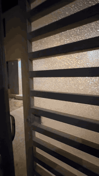 يتوفر وحدات سكنيه داخل مجمع حوراء بغداد السكني للاستفسار اكثر  0777037...