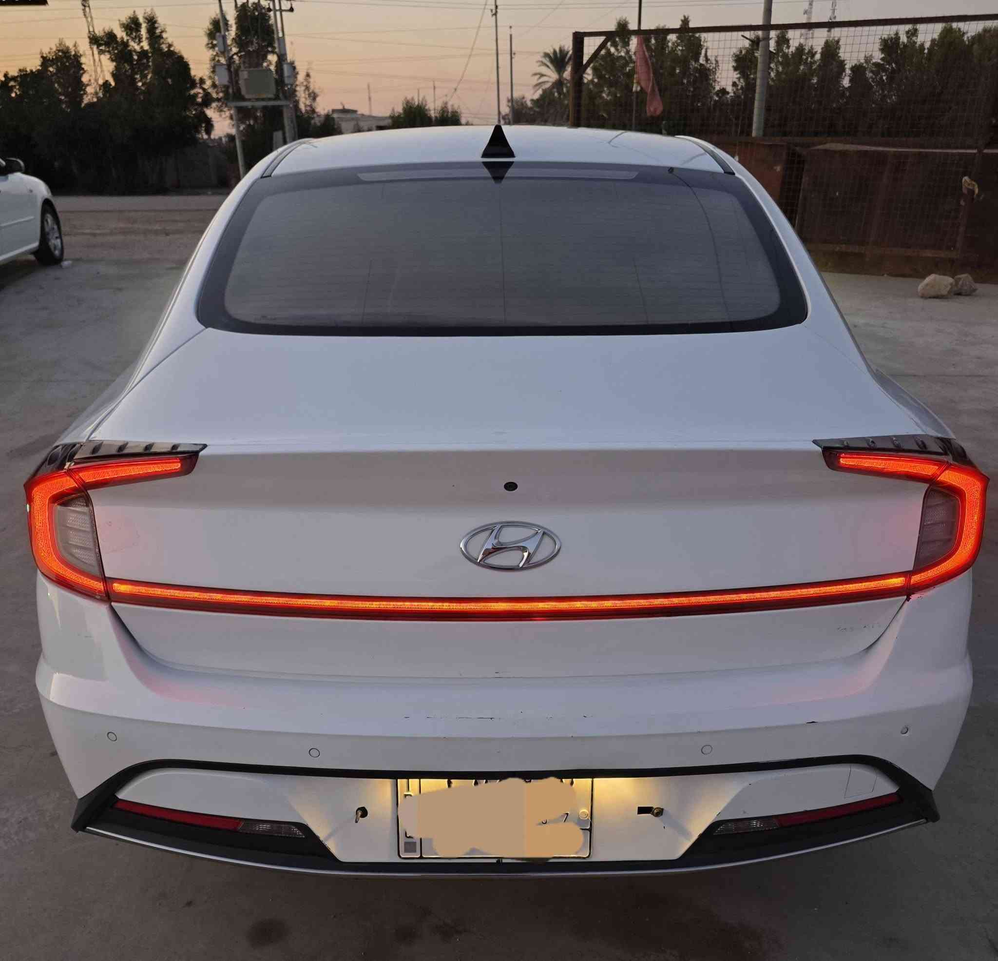 السلام عليكم السعر  ١٣٨ ورقه بيها مجال
سوناتا موديل 2022 سياره غاز اصل رقم قادسيه فول مواصفات معوقين باسمنه المالك شاب مو معوق واسويلك وكاله واعتراف بالمحكمه سياره بيها فقط ٣ قطع صبغ وشكم قطعه فتح وتبديل بس اني ابيع حزام علمود ما تعبني واتعبك.الشاصي والتكم والقماره كفاله .كير مكينه حداديه كله شركه سياره جديده كلش
السياره ما بيها ضربه قويه عدله وحلوه اتصل وتدلل(***********) مكاني بالديوانية
