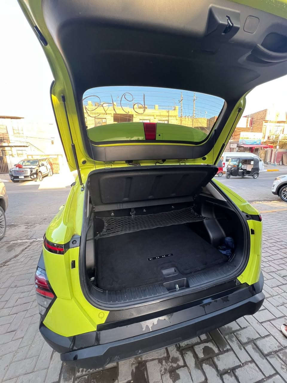 كونا موديل 2024 للبيع ماشيه 8 الف حادثه كما موضح بالصور السعر 155 وبيها مجال مراسله الصفحه او الاتصال ع واتساب ***********
