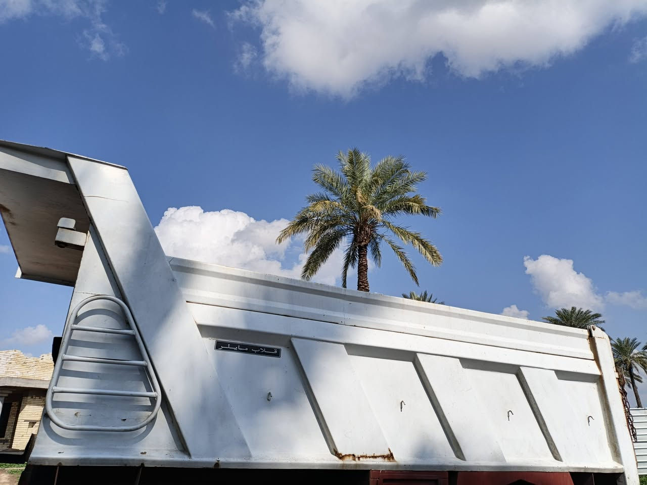 بدي للبيع شاصي عدل كاعية جنل السعر
20 ورقة وبي مجال***********
