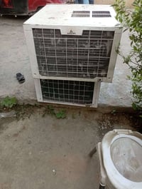 للبيع مكيفات ثنين مكاني بغداد فلكت حي نصر رقم الهاتف 07712747406