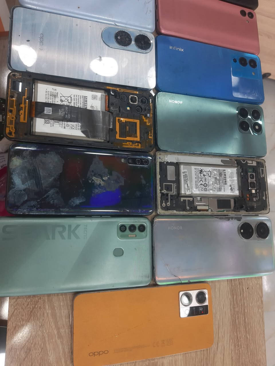 أجهزه نقص شاشات
سعر القطعه 15 الف
توصيل موجود 
ابيع شلع
***********
