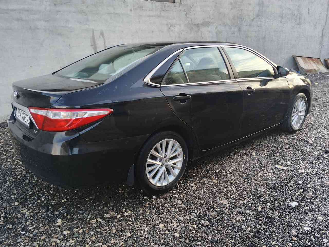 للبيع 
كامري 
موديل 2017
بدون صبغ بيها قطعتين تبديل مواصفات سياره LE
سيارة جاهزة من كل نواحي شرط تحويل
مكان سياره نينوى تلعفر 
***********
***********
