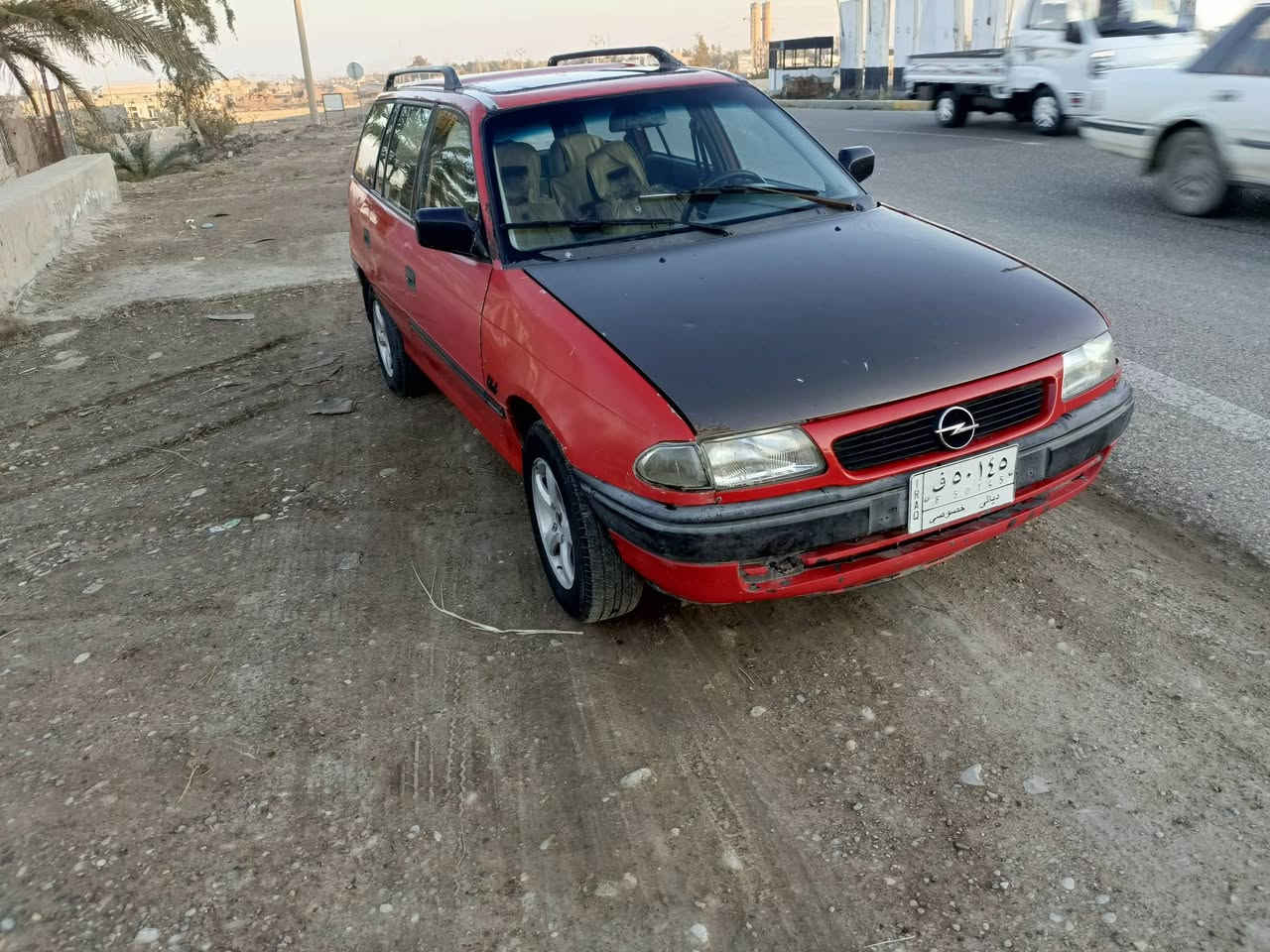 اوبل استرا جير مكينه مقفوله سياره بلاديه تخم تاير حداديه زينه سعر السياره 20 مكان السياره ديالى الخالص الشراي يتصل السياره طرف ثالث بس وكاله يتصل ***********
