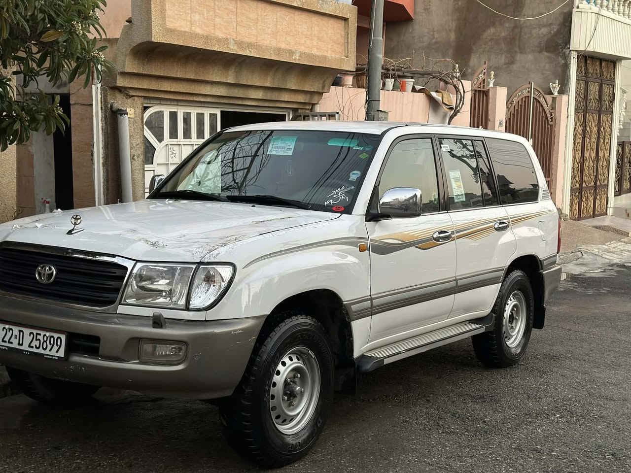 مۆنیکا ٢٠٠٢  سێروبع  تەحویل ئەسل.        یەک پارجەی پیوەیە  و توزێ لەزگەی خواردوە                 ١٨٥ و معامەلە.               ***********
