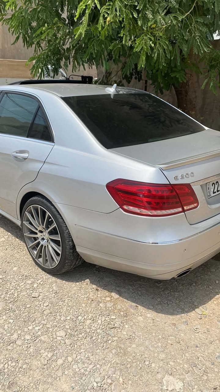 السلام عليكم
للبيع او مرواس حسب القناعه
مارسدس E200 
2011 اربيل تحويل مباشر هزه ورقم جديد 
ماشية 165 
قطعتين صبغ فقط 
مواصفات معروفه 
السعر148 وبيه مجال قليل 
  مكان بغداد اربيل ***********
