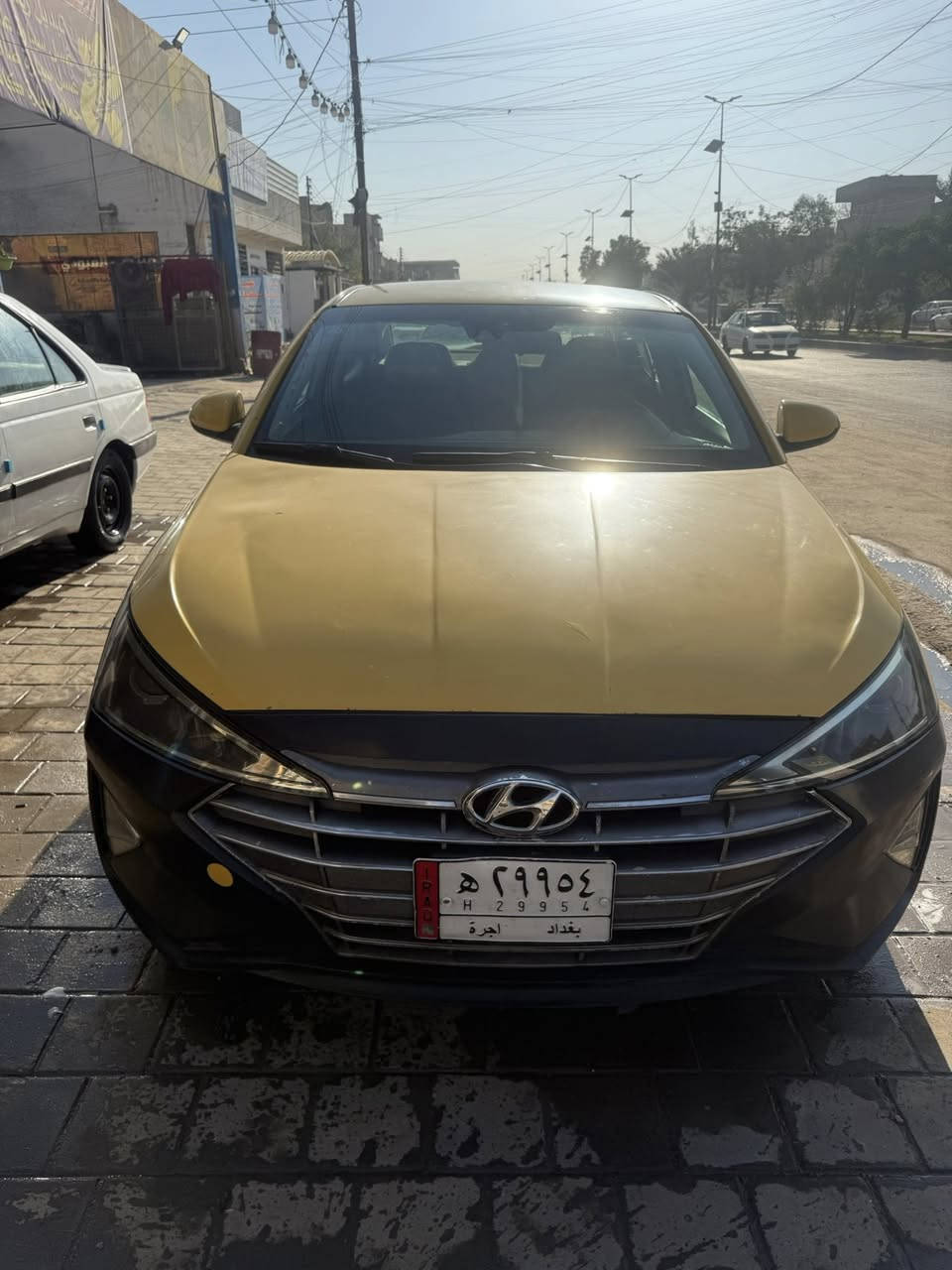 سلام عليكم شباب تم عاده 
نشر بسبب لوعود لكاذبه
النتراء موديل ٢٠
تبريد ثلج صدر تعبان 
كير محور ايتي
سياره يرادله صرف 
صور لحادث مرفقه للمنشور 
كما موضح بلصور
كله ليبل واحد بدون تبديل
مكان سياره بغداد حي اور 
مقابل جامع عمار ابن ياسر 
السعر ١١٥وبيه مجال حك لجيه 
رقم تليفون ***********
غير متواجد ع فيس
